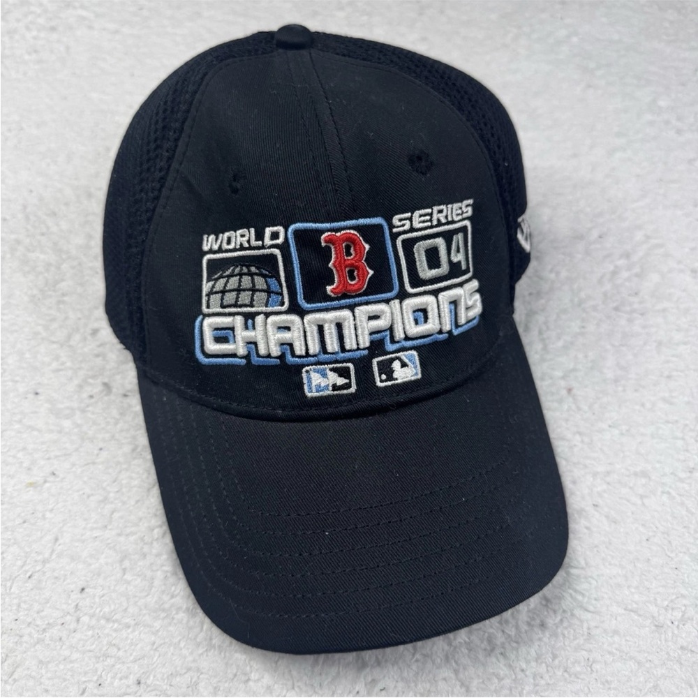 Boston Red Sox 2004 World Series Champions Cap Hat Flex Fit Mesh‎ New Era Black
